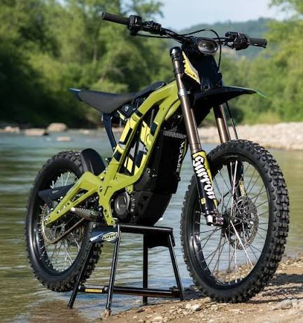 Surron Light Bee X Dirt Bike view 2
